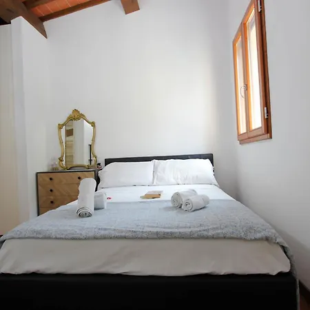 Santa Croce Deluxe Apartment