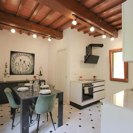 Apartment Santa Croce Deluxe *